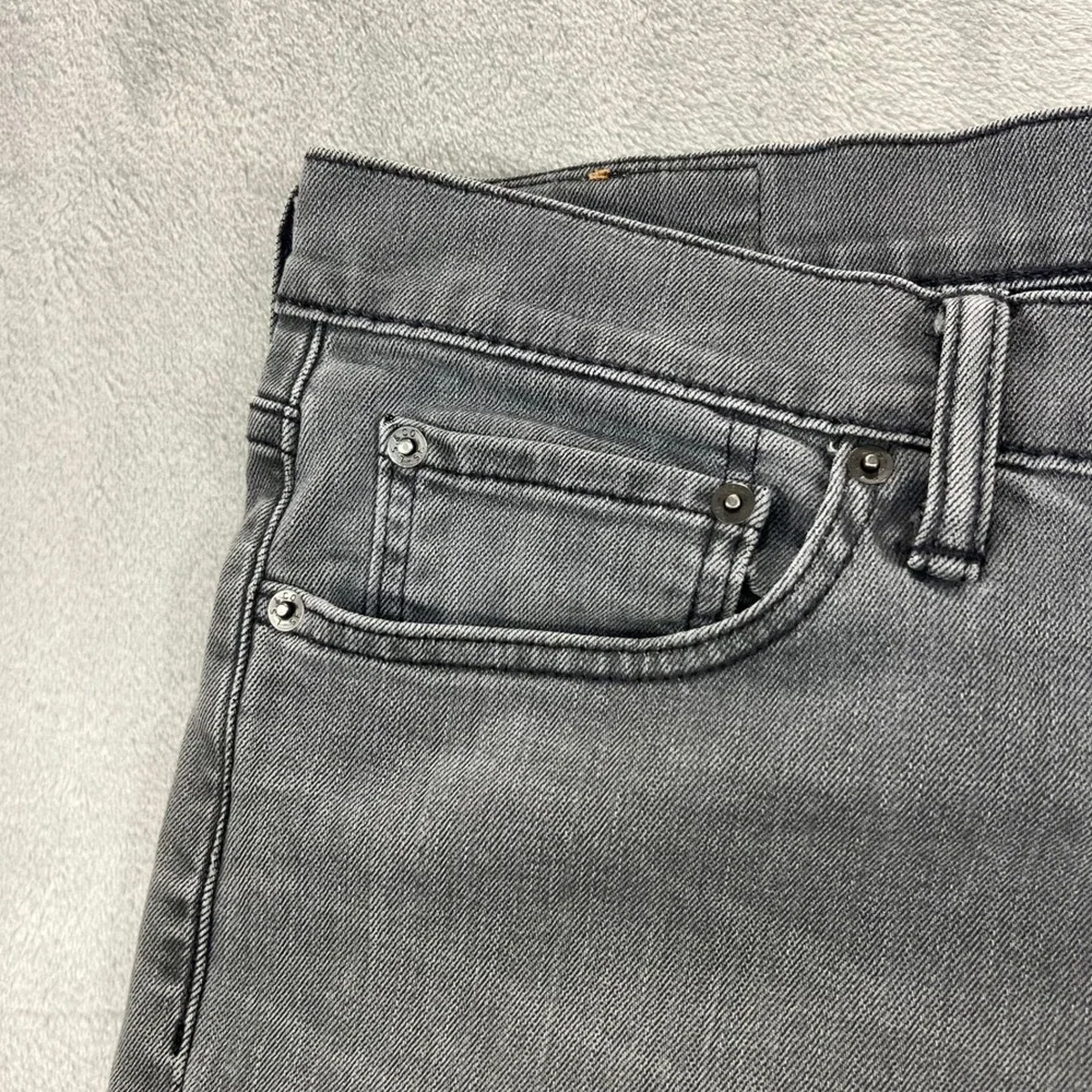 Levis normal wear